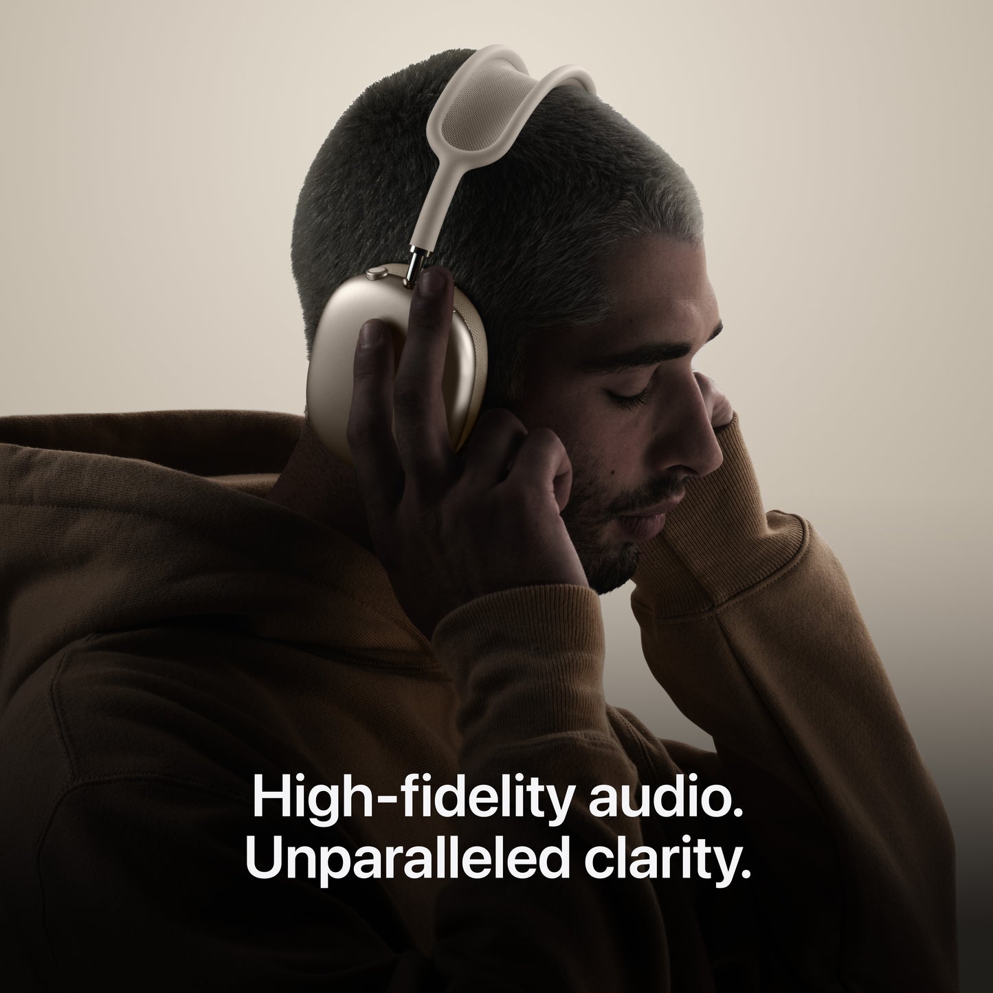 AirPods_Max_2_Starlight_PDP_Image_Position_5__en-WW