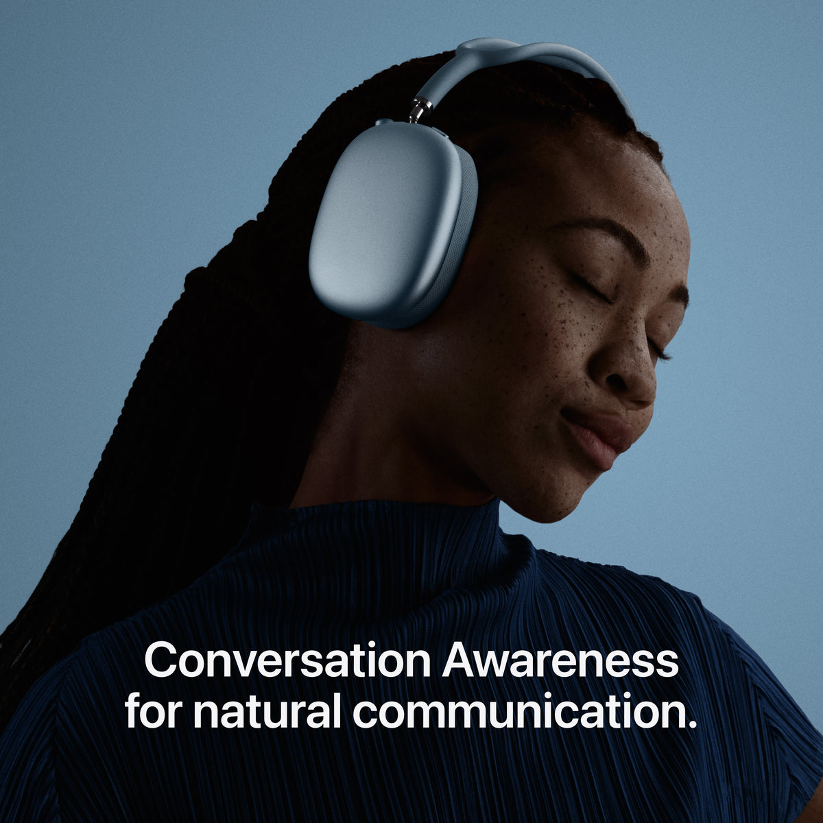 AirPods_Max_2_Starlight_PDP_Image_Position_6__en-WW